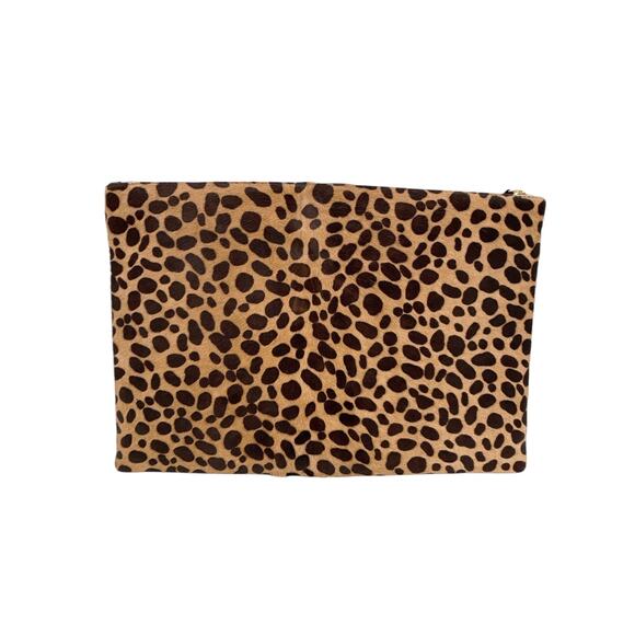 CLARE V. Oversized Laptop Clutch in Leopard - Picture 3 of 14